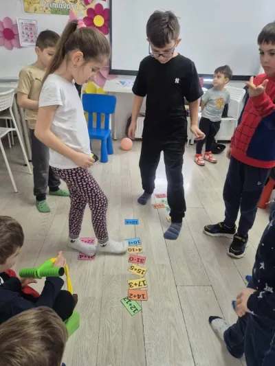 Vacanța de iarnă la PlusKids: lecții, bulgăreală și râsete — fotografie 28