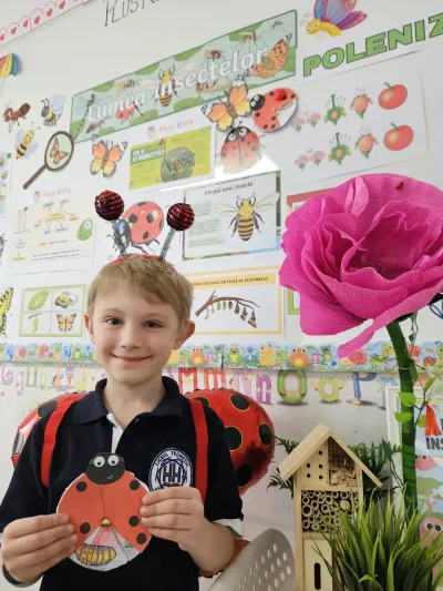 Descoperim primăvara: plante, insecte și semințe puse în pământ — fotografie 25