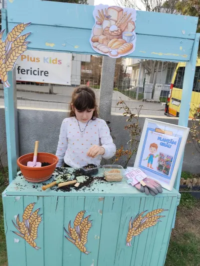 Descoperim primăvara: plante, insecte și semințe puse în pământ — fotografie 67