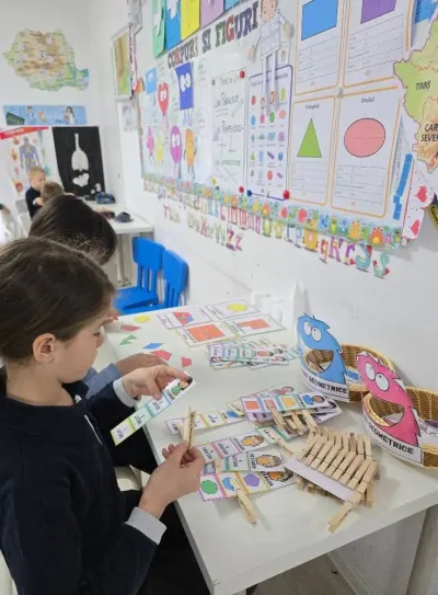 Primii pași în geometrie: forme, linii și o altă privire asupra lumii — fotografie 7