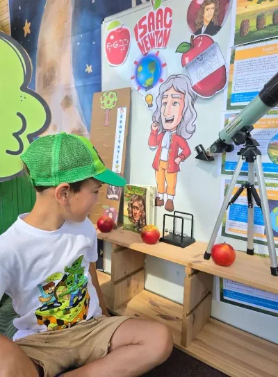 Isaac Newton și mărul care a schimbat știința — fotografie 23