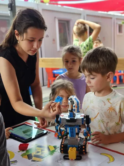 LEGO, programare și prietenii noi la Școala de Vară — fotografie 44