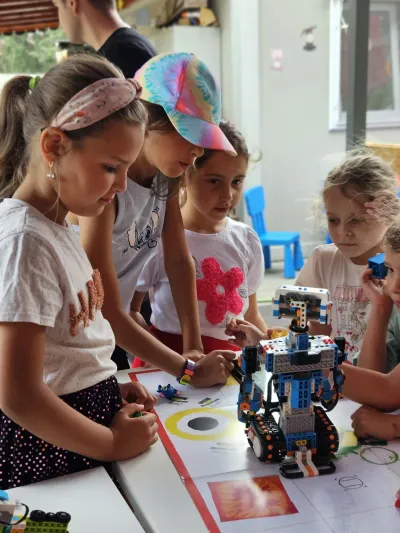 LEGO, programare și prietenii noi la Școala de Vară — fotografie 51