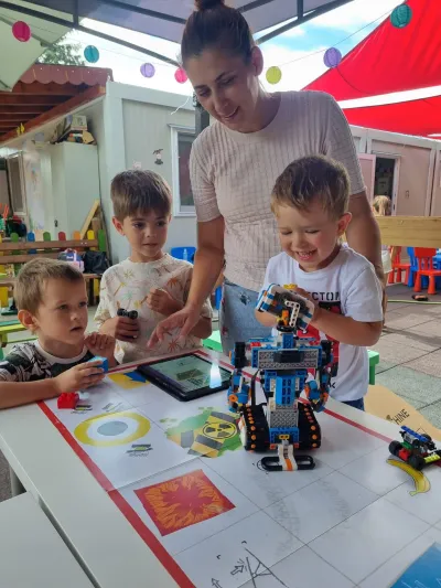 LEGO, programare și prietenii noi la Școala de Vară — fotografie 56