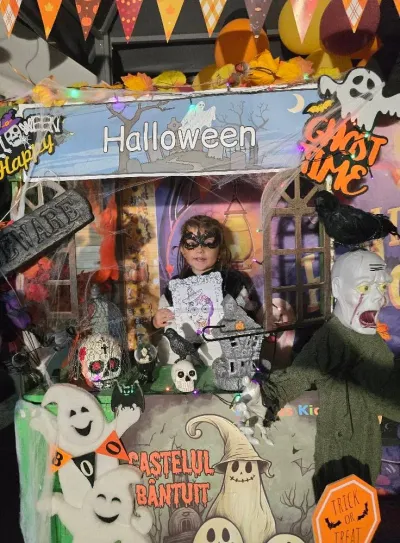 Halloween la PlusKids: costume, paradă și multă voie bună — fotografie 11