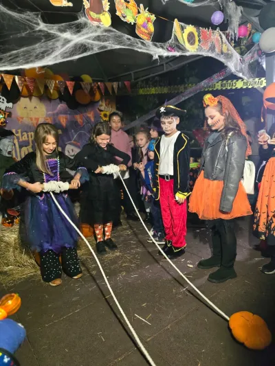Halloween la PlusKids: costume, paradă și multă voie bună — fotografie 15