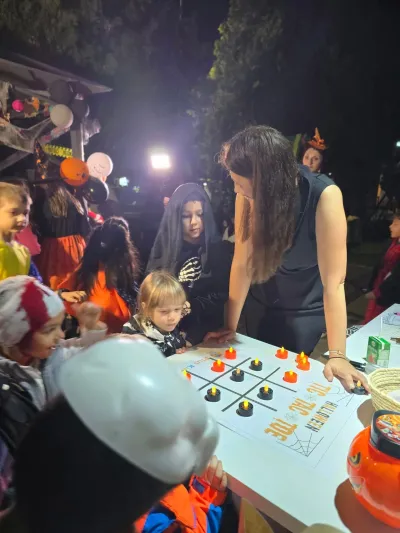 Halloween la PlusKids: costume, paradă și multă voie bună — fotografie 16