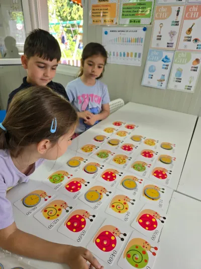 Căpșuni, silabe și figuri geometrice într-o săptămână de activități integrate — fotografie 2