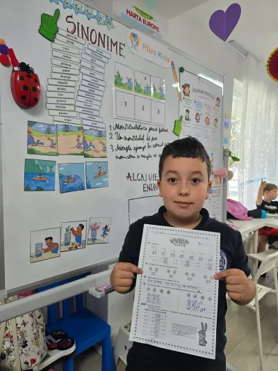 Căpșuni, silabe și figuri geometrice într-o săptămână de activități integrate — fotografie 63