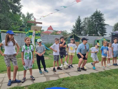 Summer School opened with Alice in Wonderland — photo 1