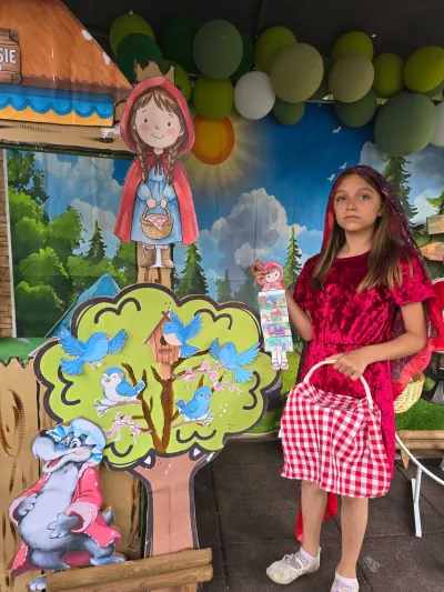 The World of Stories: Little Red Riding Hood, retold by the children — photo 8