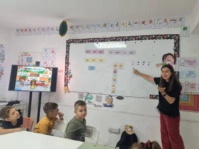 The World of Stories: Little Red Riding Hood, retold by the children — photo 30