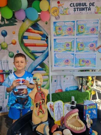 Little scientists: first day inside the human body — photo 22