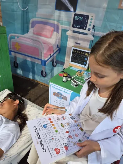 Week 3: little doctors discover what a physician does — photo 21