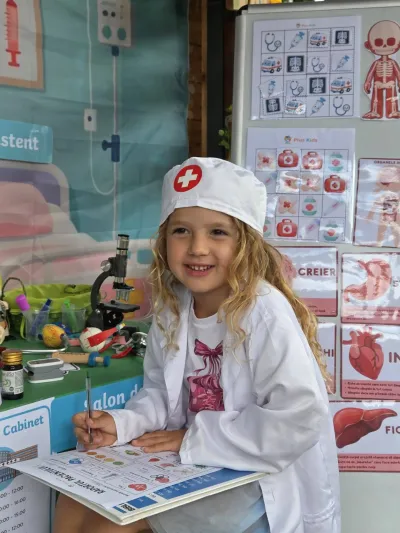 Week 3: little doctors discover what a physician does — photo 24