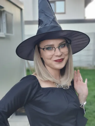 The Halloween party: a costume parade, games and a piñata — photo 22