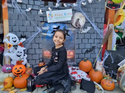 The Halloween party: a costume parade, games and a piñata — photo 34