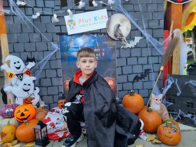The Halloween party: a costume parade, games and a piñata — photo 36