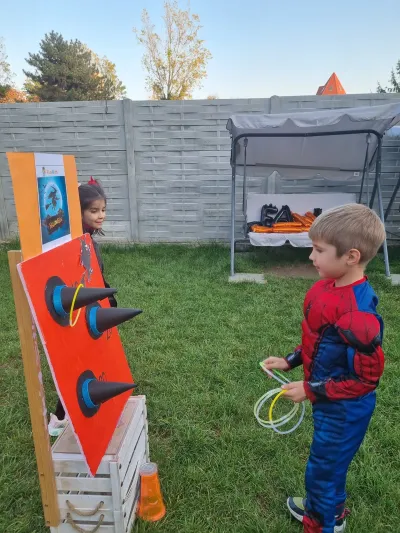 The Halloween party: a costume parade, games and a piñata — photo 41