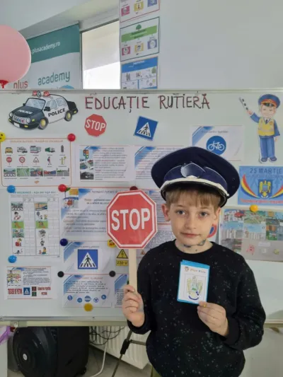 Educație rutieră: cum traversăm strada în siguranță — fotografie 5