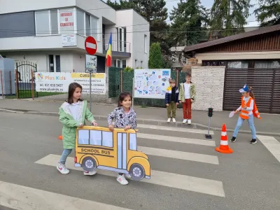Educație rutieră: cum traversăm strada în siguranță — fotografie 9