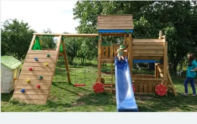 800 square metres of green space and a playground for the children — photo 1