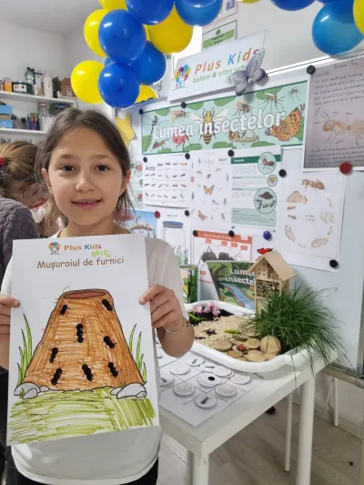 Lumea insectelor, privită cu lupa: furnicile și mușuroiul lor — fotografie 14