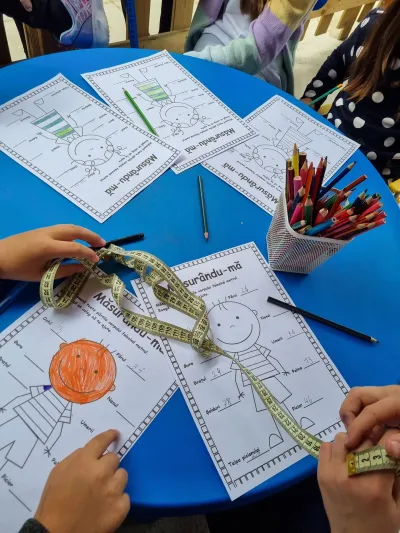 Units of measurement, learned with a ruler and a scale in hand — photo 11