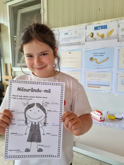 Units of measurement, learned with a ruler and a scale in hand — photo 13