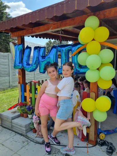 Ziua Copiilor la PlusKids: limonadă, tobogan gonflabil și dans — fotografie 7
