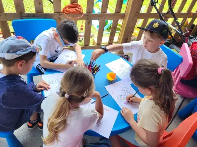 Ziua Copiilor la PlusKids: limonadă, tobogan gonflabil și dans — fotografie 18