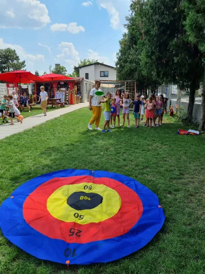 What a day at Summer School looked like, from morning to free play — photo 26