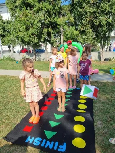Little artists discover colours, techniques and Constantin Brâncuși — photo 3