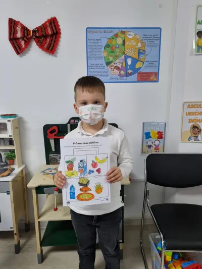 Săptămâna alimentației sănătoase: salată de fructe și degustare pe nevăzute — fotografie 8