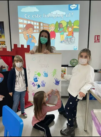 International Day of Non-Violence in Schools, marked with talks and games — photo 4