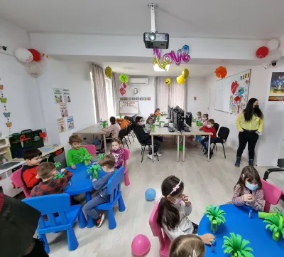 Vine, vine primăvara: atelier de mărțișoare și flori pentru mama — fotografie 2