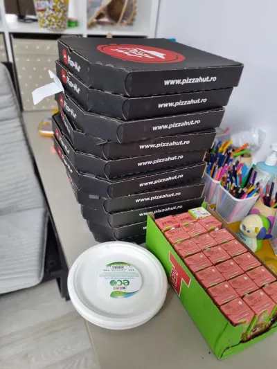 8 March at PlusKids: poems, songs and pizza bought with the fair's takings — photo 5