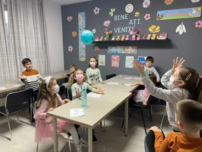 Let the children be creative: English learned through workshops — photo 3