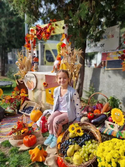 Festivalul Recoltei: o salată de fructe din bogățiile toamnei — fotografie 6