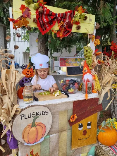 Festivalul Recoltei: o salată de fructe din bogățiile toamnei — fotografie 10