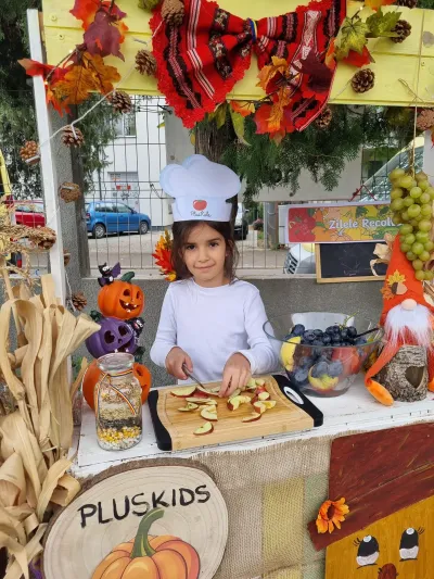 Festivalul Recoltei: o salată de fructe din bogățiile toamnei — fotografie 14