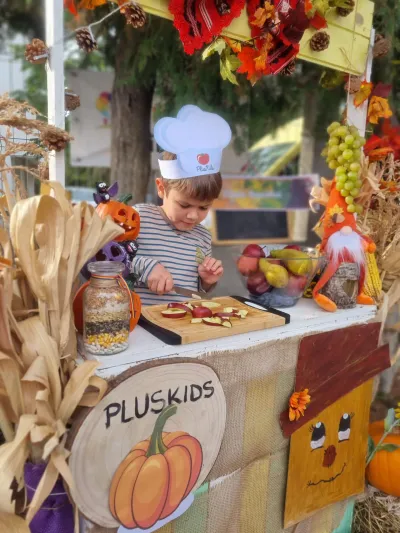 Festivalul Recoltei: o salată de fructe din bogățiile toamnei — fotografie 22
