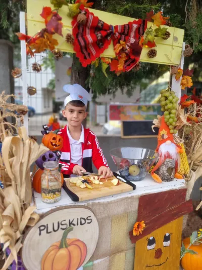 Festivalul Recoltei: o salată de fructe din bogățiile toamnei — fotografie 28