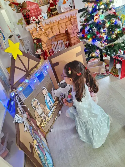 Crăciun la PlusKids: colinde, decoruri și Moși Crăciuni secreți — fotografie 4