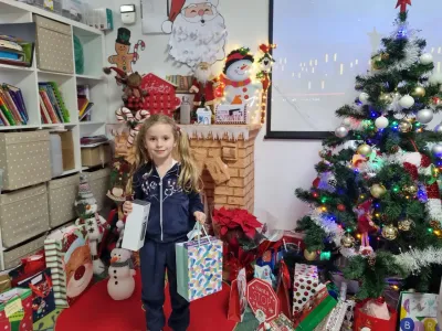 Crăciun la PlusKids: colinde, decoruri și Moși Crăciuni secreți — fotografie 16