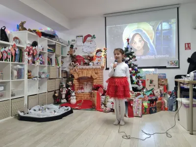 Crăciun la PlusKids: colinde, decoruri și Moși Crăciuni secreți — fotografie 18