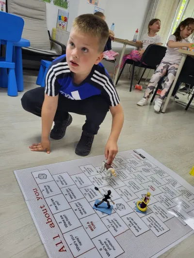 Engleză prin joc: am răspuns, pe rând, la fiecare întrebare — fotografie 3