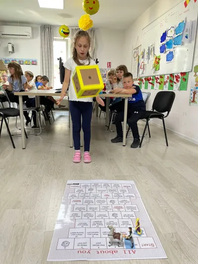 Engleză prin joc: am răspuns, pe rând, la fiecare întrebare — fotografie 7