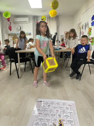 Engleză prin joc: am răspuns, pe rând, la fiecare întrebare — fotografie 11
