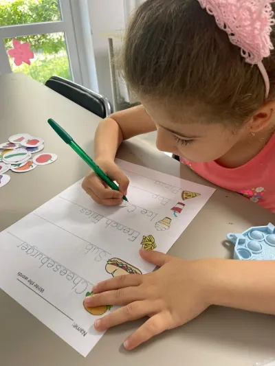 English time: engleză învățată prin joc și cântec — fotografie 5